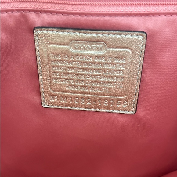 Coach Beige and Gold Shoulder Bag - Picture 2 of 8